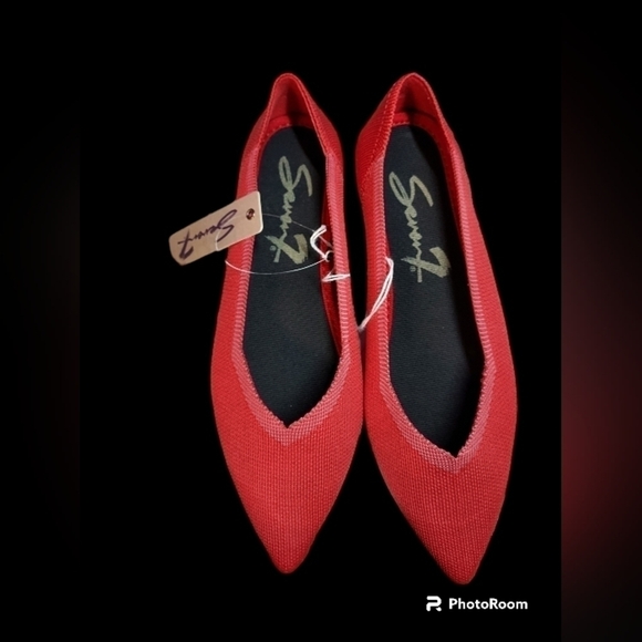 Seven 7 Elsa Point size 8 Flats pointed Red - Picture 4 of 9